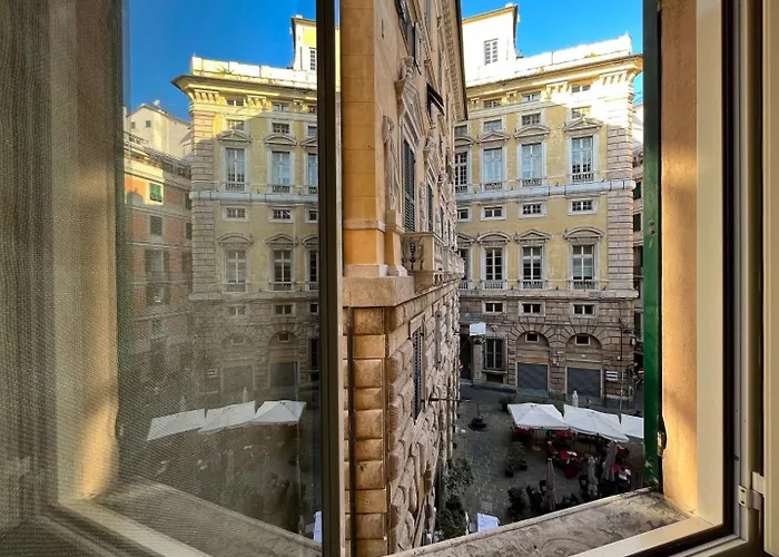 Elegante Trilocale Zona Acquario-ianuamaris